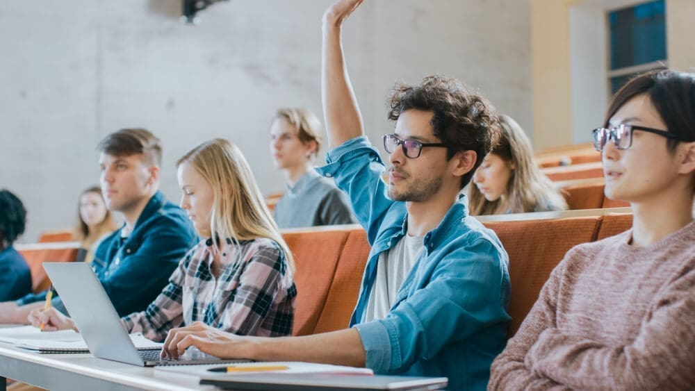 Why is Self-Confidence Important for Students? | UWS London